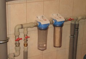 Установка проточного фильтра для воды в Камышине