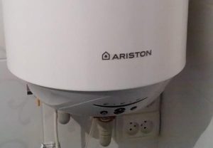 Замена водонагревателя Аристон в Камышине